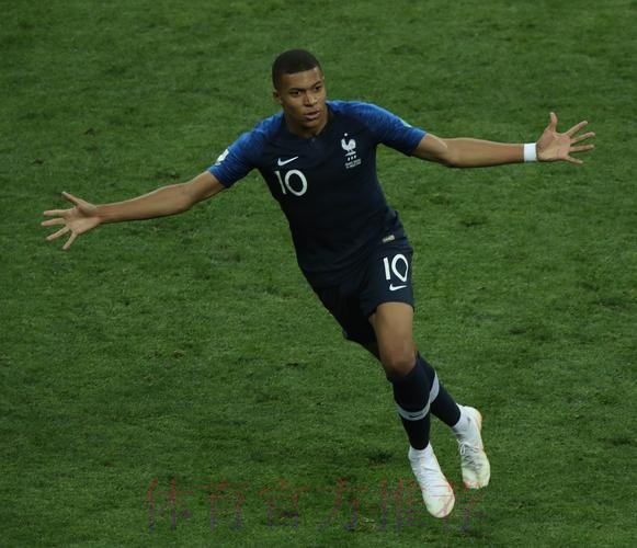 六台:姆巴佩缺乏活力和态度 他刚恢复不应首发 六台:姆巴佩缺乏活力和态度 他刚恢复不应首发