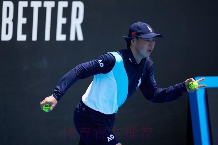 中网球童出征2026澳网 中网球童出征2026澳网